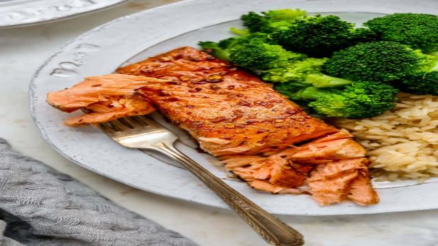 Easy Balsamic Glazed Salmon