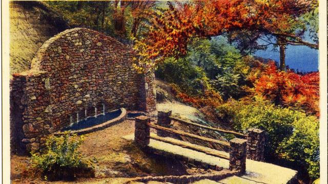 A vintage postcard of the Henry Hudson Spring from the early 20th century.