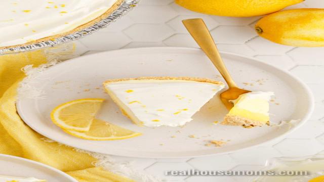 Lemon Pudding Pie